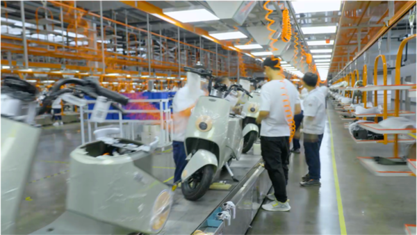 E-scooter intelligent assembly line