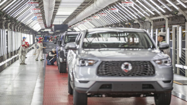 Pickup SKD (Semi-Knocked Down) Assembly Line